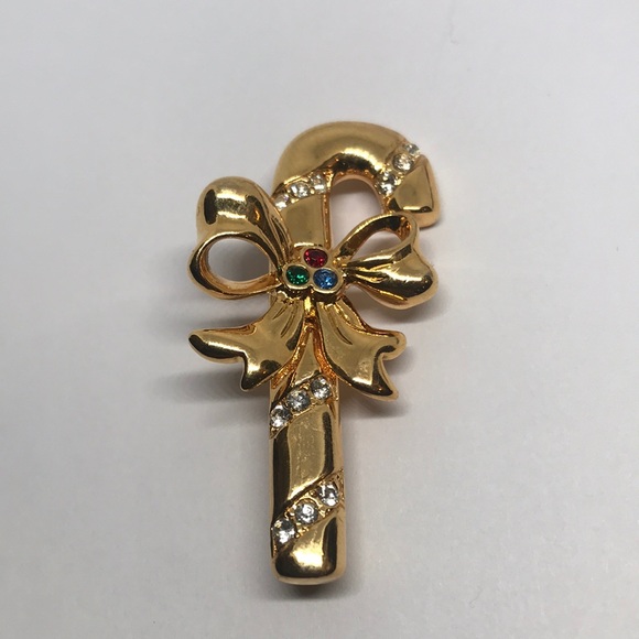 1995 Merksamer Candy Cane W/Bow Christmas Brooch Pin Gold Tone Red Green Blue - Picture 1 of 6